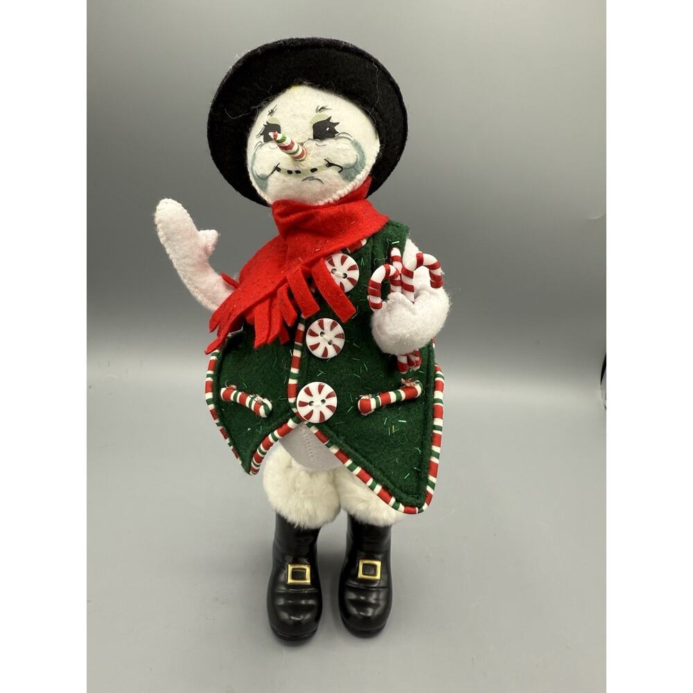 Annalee 2005 Snowman Doll Peppermint Candy Cane Christmas Decoration 10”
